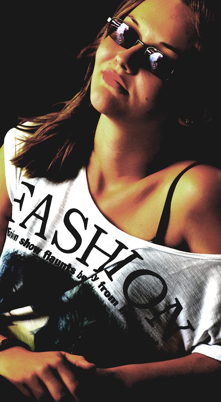 Home fashion, model, t-shirt